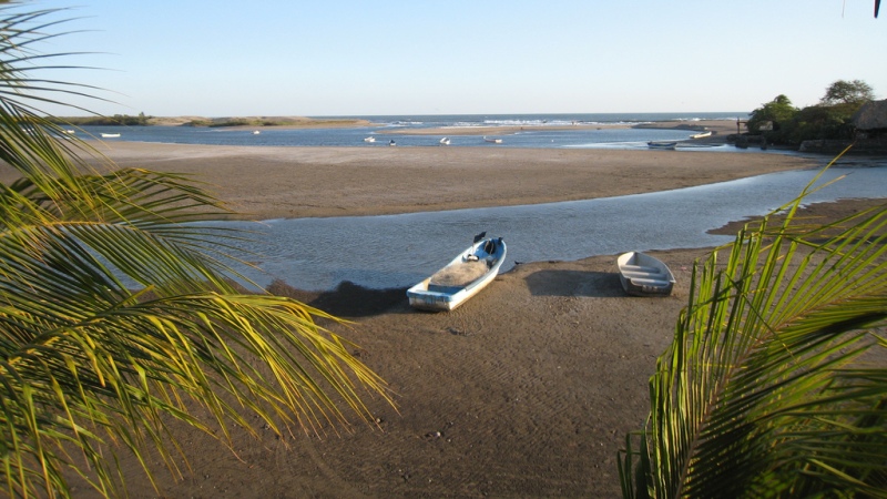 Costa Esmeralda Airport