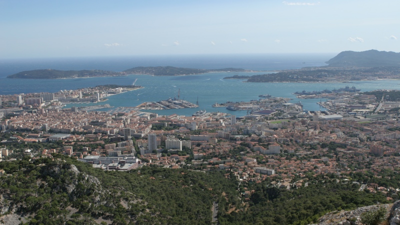 Toulon Airport